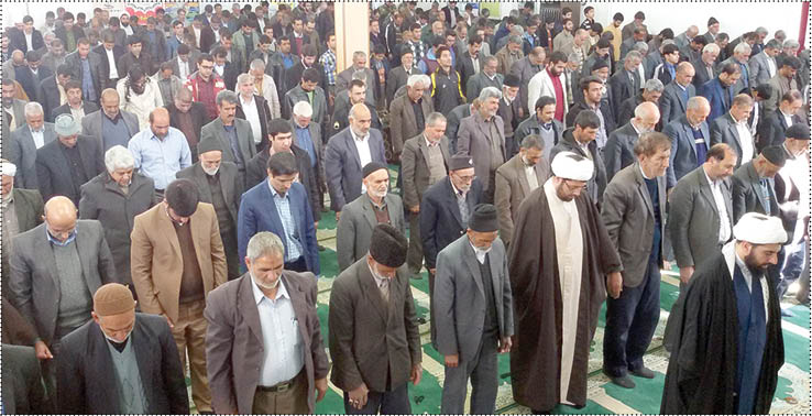 عکس:عرب نجات/نماز جمعه آیسک